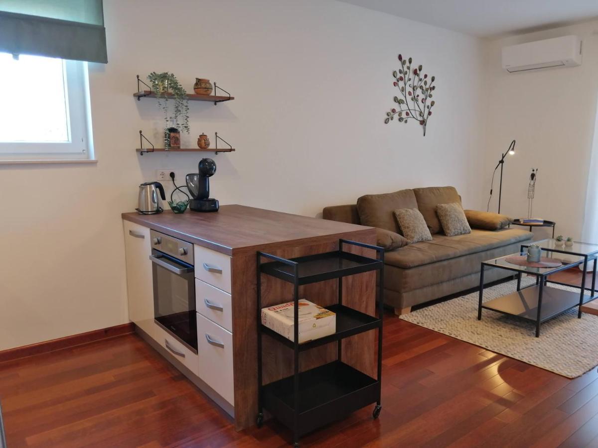 Apartment Iva Šilo Zewnętrze zdjęcie